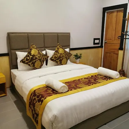 Hotel Lotus Homestay At Delhi Airport